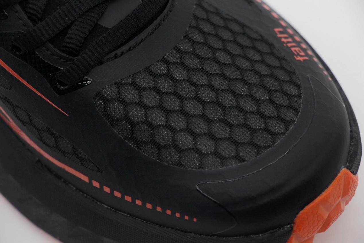 vibram防滑跑鞋徒步,vibram大底耐磨测试