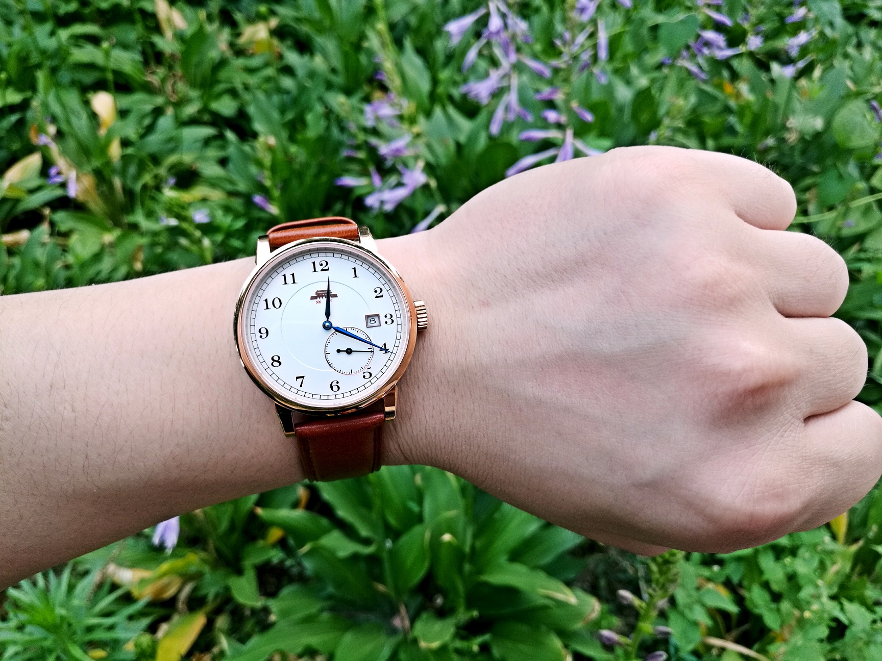 国产手表和瑞士手表差距,国产手表和天梭手表对比