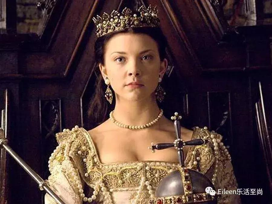 侍女上位、姐妹同夫、一王废四后，英国王室狗血传奇荒诞如戏