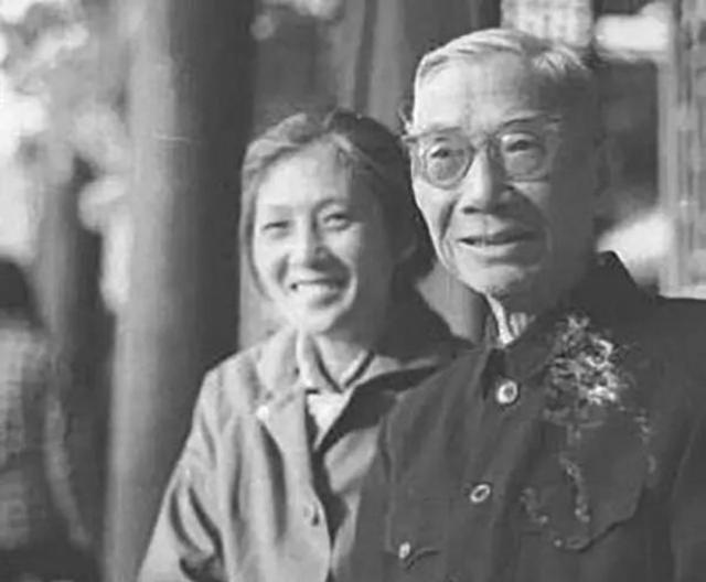 家里红旗不倒外面彩旗飘飘的男人,想外面彩旗飘飘又想家里红旗不倒