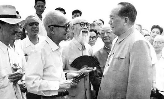 在煎熬的困境中如何浴火重生,走出困境便能浴火重生