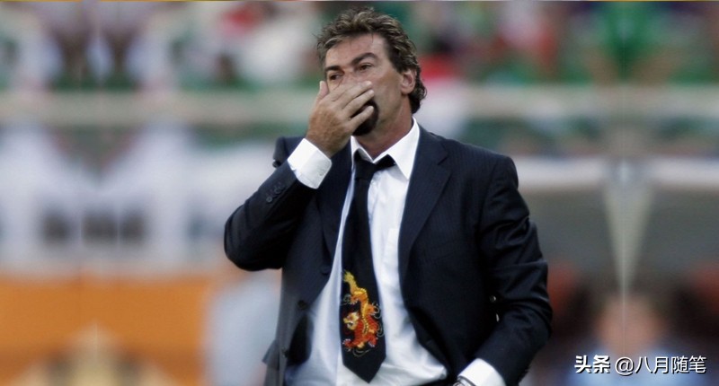 李铁冲击足球主教练,足球教练李铁最近新信息