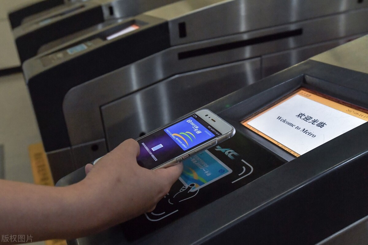 iqooneo5智能手机怎么绑定门卡,怎么用智能手机当门卡用