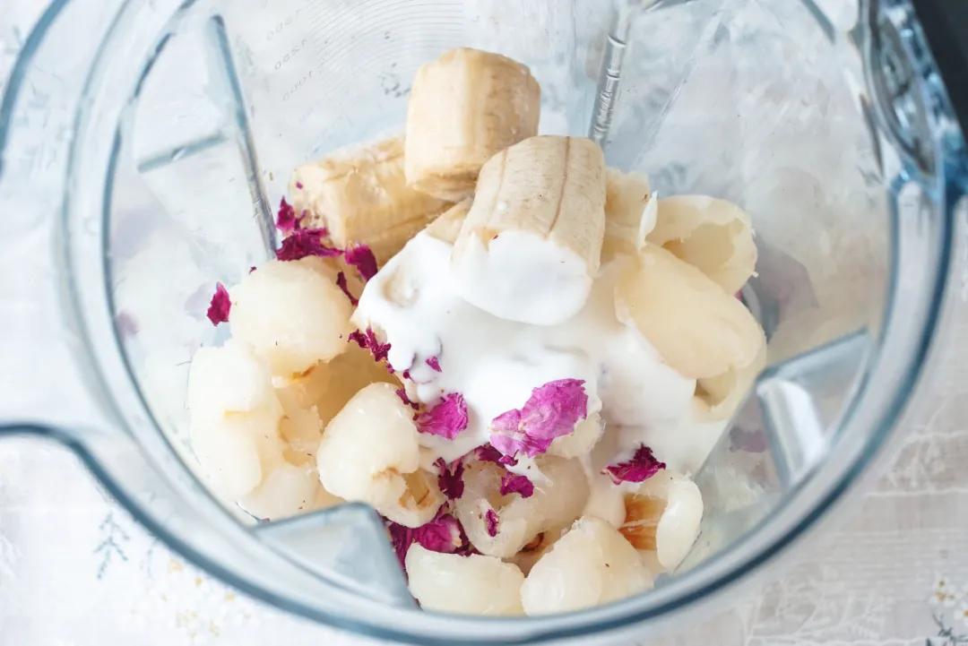 不加酸奶不加淡奶油的水果冰淇淋,不加牛奶只加奶油的原味冰淇淋