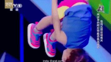 拥有6块腹肌的5岁孩子，人送外号“小泰山”！成年人都要跪了……