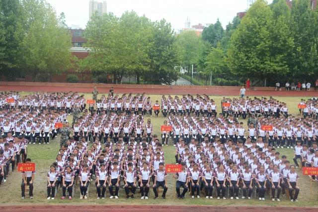 固始永和中学军训2019,固始永和新生军训
