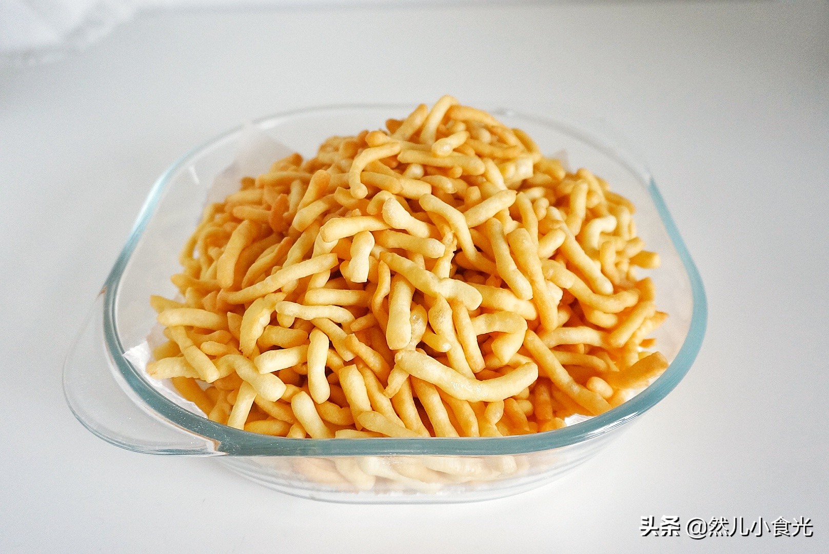 沙琪玛做法用泡打粉还是小苏打,做沙琪玛用泡打粉好还是苏打粉好