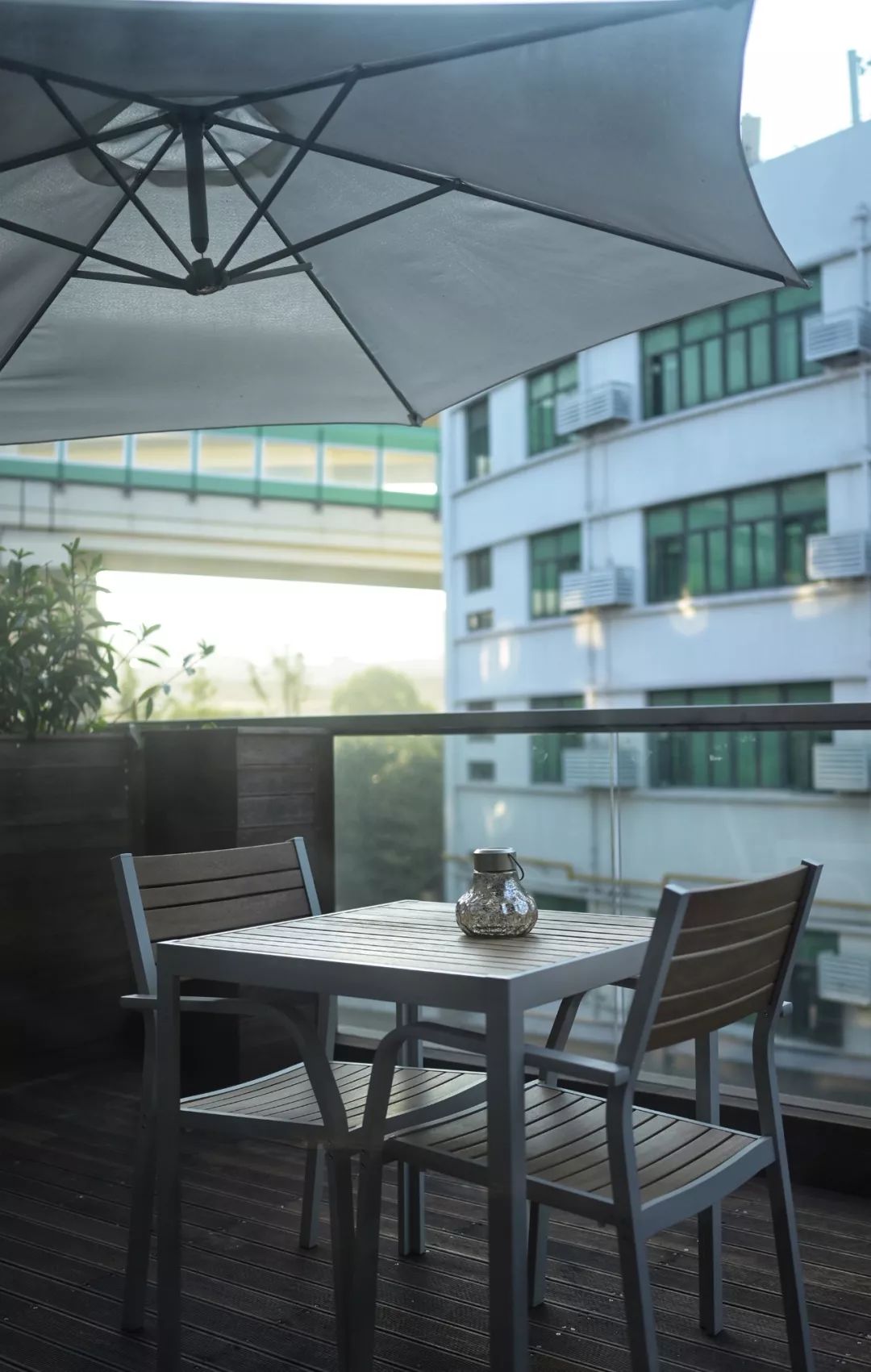 在机场睡觉24小时,在机场等待的6个小时