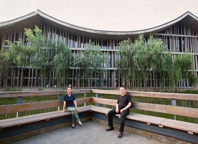 他与妻子校园相恋，与贝聿铭、库哈斯齐名，是获这项大奖的中国第一人！