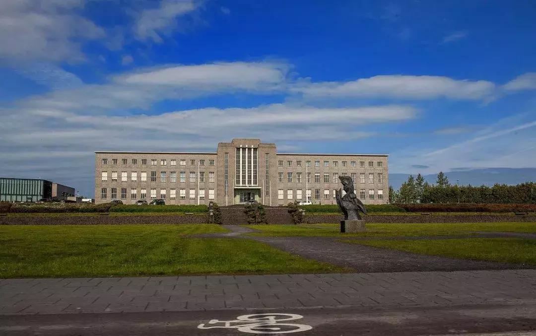 冰岛共和国长什么样,冰岛共和国什么时间成立