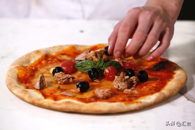 顶级披萨店披萨制作教程,招牌披萨配方