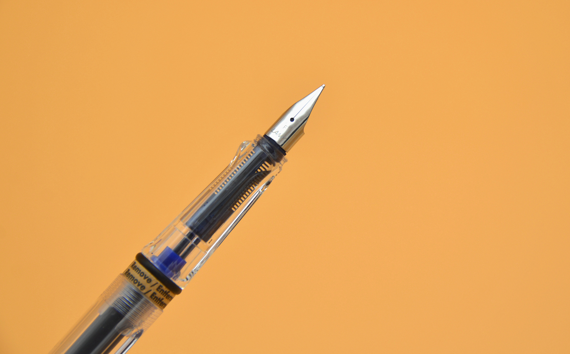 lamy凌美钢笔哪款颜色好看,lamy凌美经典黑色墨水笔使用方法