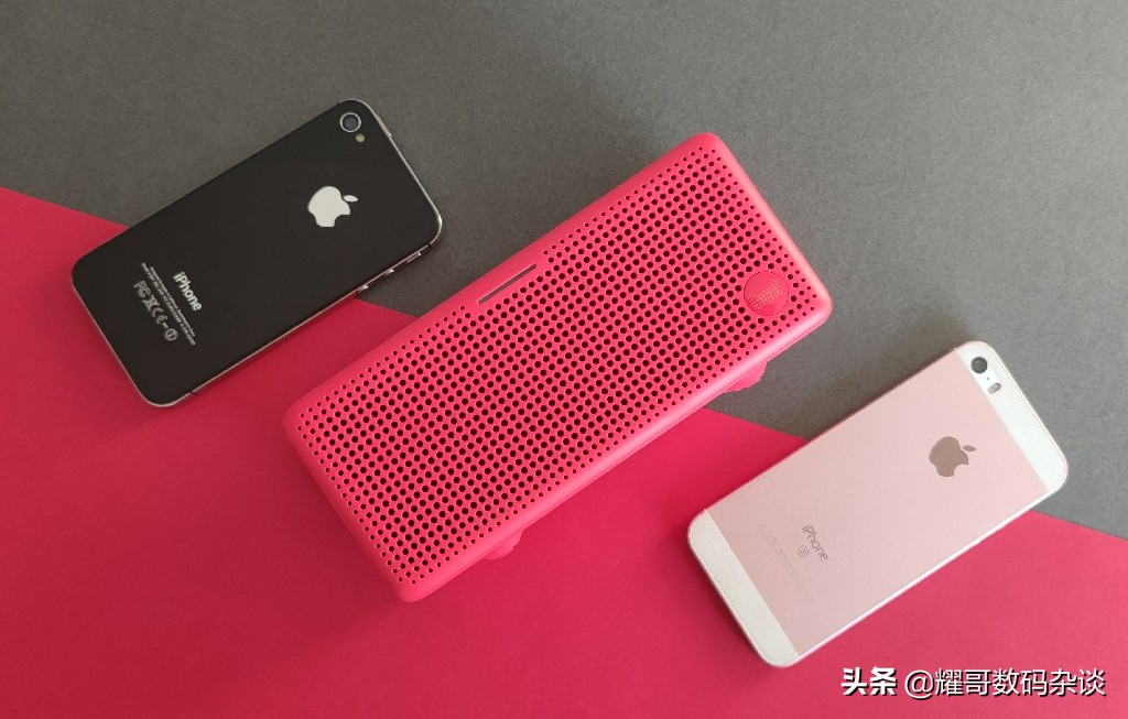 天猫精灵和小爱音箱哪个音质好,天猫精灵智能吸顶音箱和智能家居