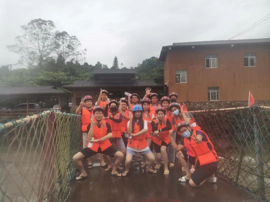 仲夏八月，和房掌门来一场说走就走的防城港金滩踏浪之行