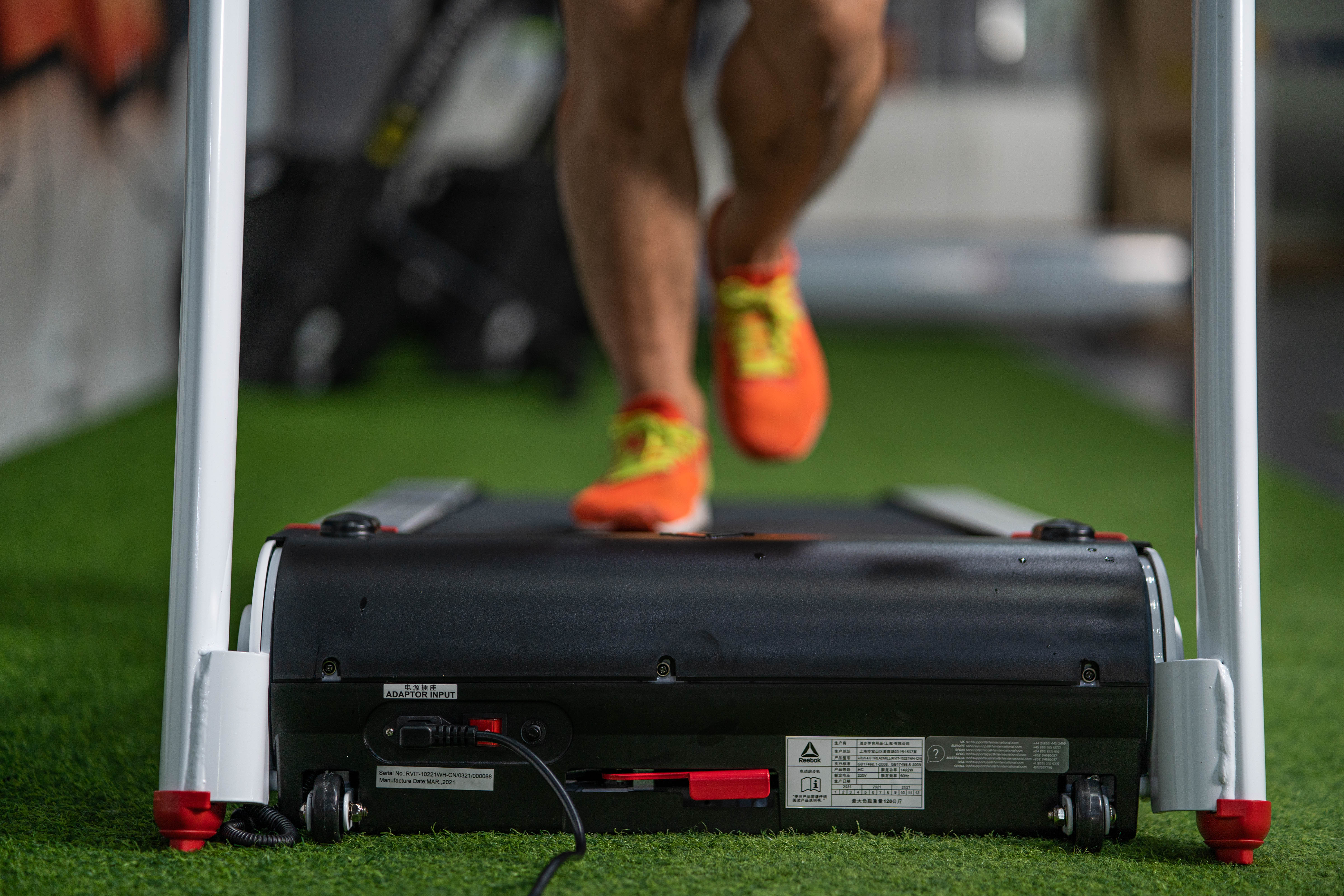 锐步irun4跑步机配置,锐步跑步机4.0t使用教程