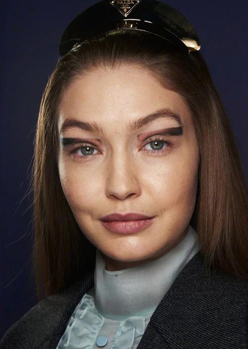 gigi年轻照片,gigi的上场的照片