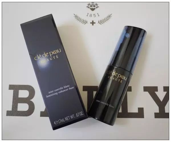 cpb肌肤之钥遮瑕棒,正确cpb隔离dw粉底液上妆方法