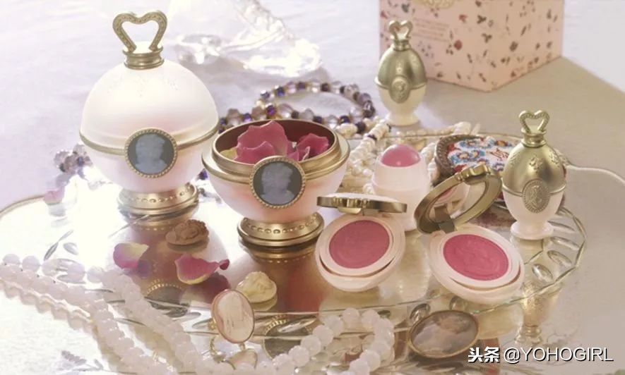 它们凭什么还未上市就断货？原来都带着“网红”体质啊！