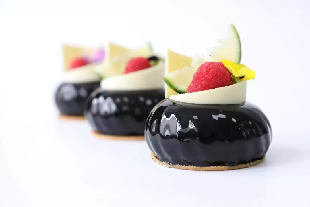 如何开一家港式甜品店赚钱快点呢,2019年开甜品店怎么样