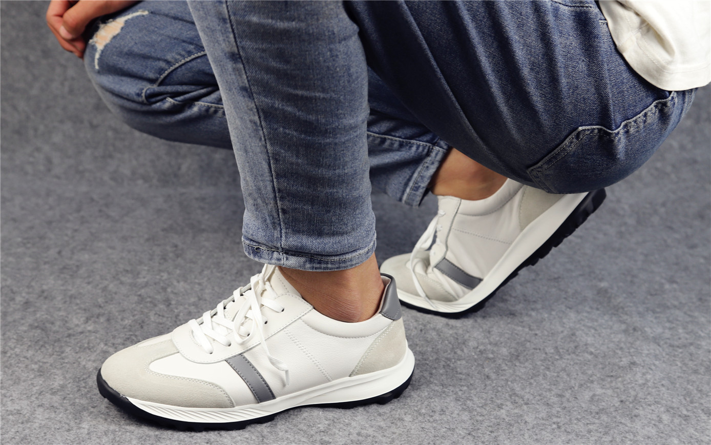七面男士轻弹小白鞋,评分最高的10款男士运动休闲鞋