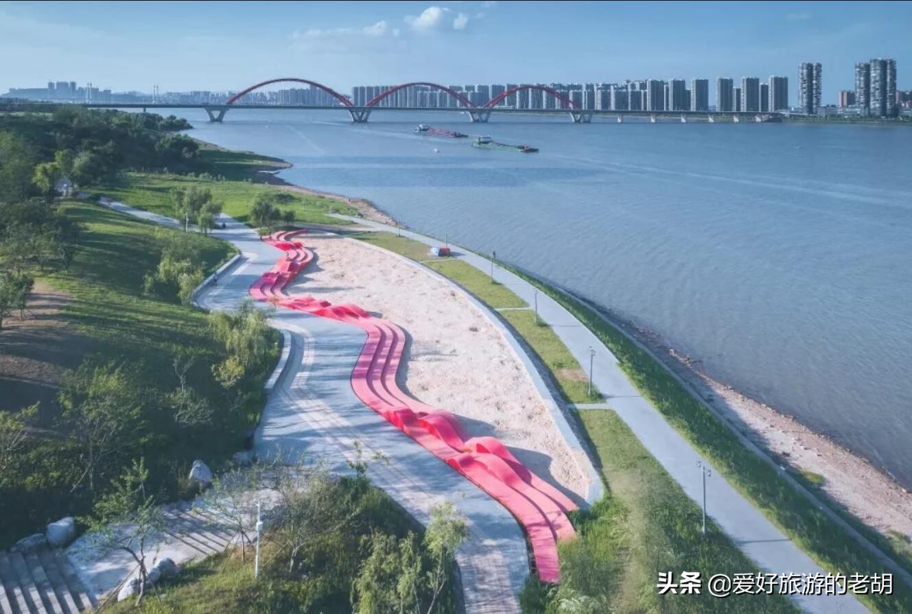 长沙二环这里均价3.5万一平，被誉为长沙陆家嘴，周围5大景点