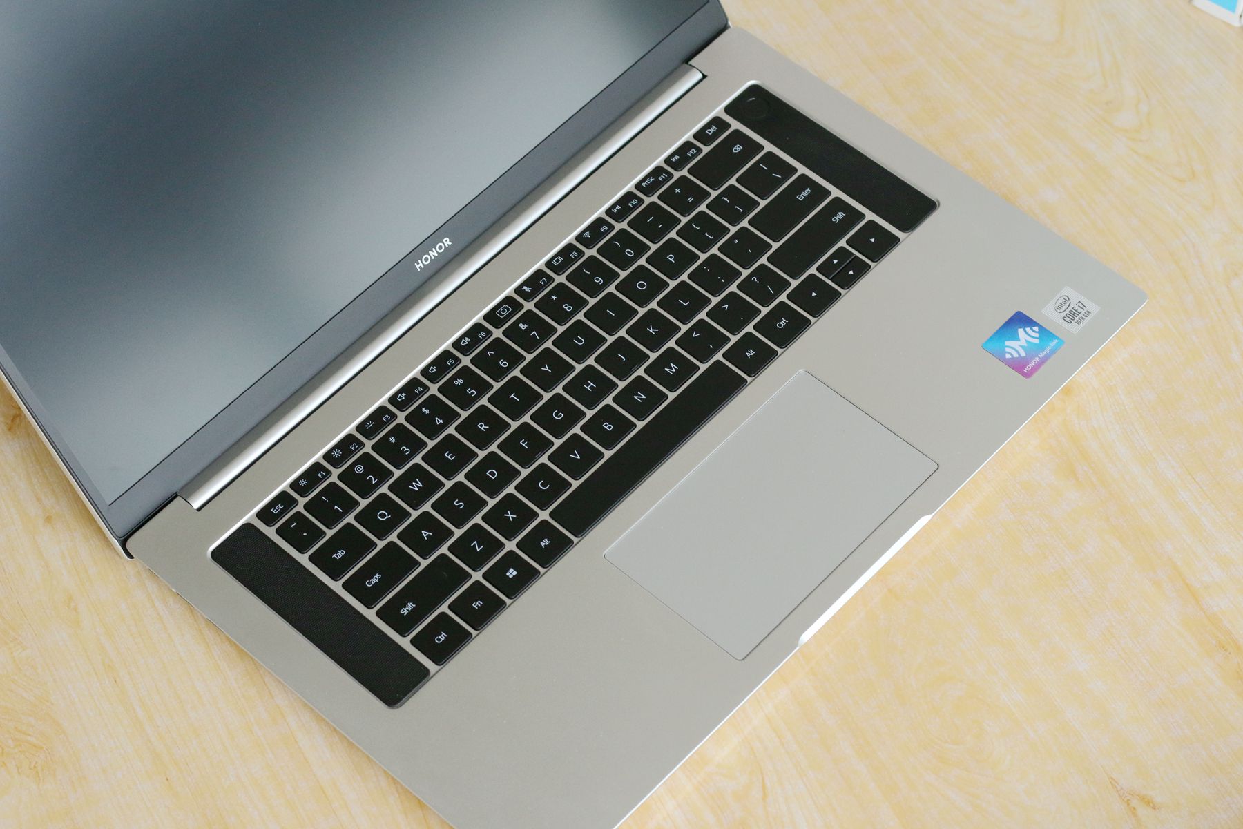 光荣magicbookpro能玩求生之路吗,光荣magicbookpro能不能玩永劫无间