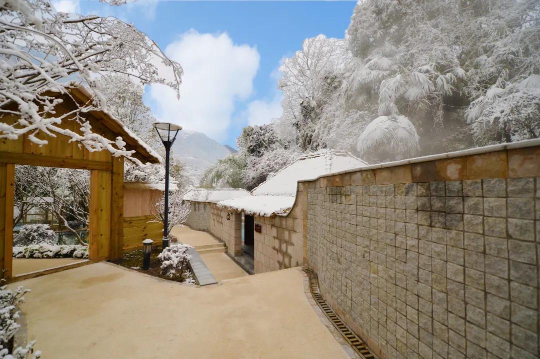 川西泡温泉看雪景,川西自驾游玩2天2夜加温泉12月份