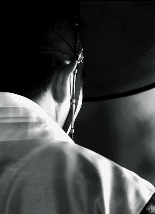 耳听爱情歌曲,耳听爱情铃声