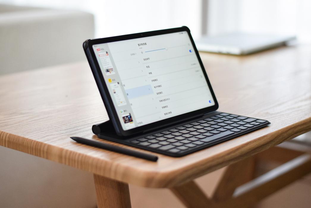 光荣平板v7pro办公软件实测,光荣平板v7办公测试