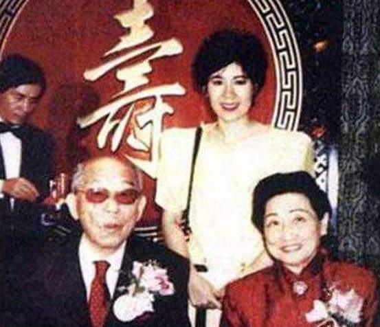 张闾瑛的爷爷张作霖,张作霖大女儿为什么要那么多嫁妆