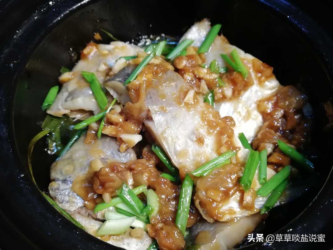 白鲳鱼怎么焖好吃,清蒸黑鲳鱼的做法大全
