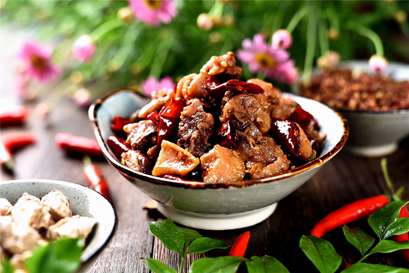 四川有什么特点的好吃的小吃,正宗的四川小吃什么最火爆又好吃