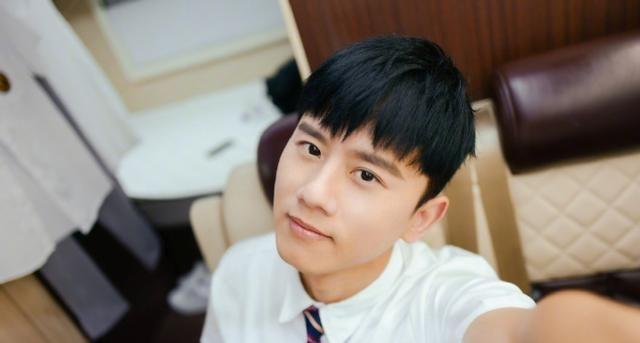 谢娜和张杰的二胎宝贝现在的状况,张杰谢娜两个人现在怎么样了