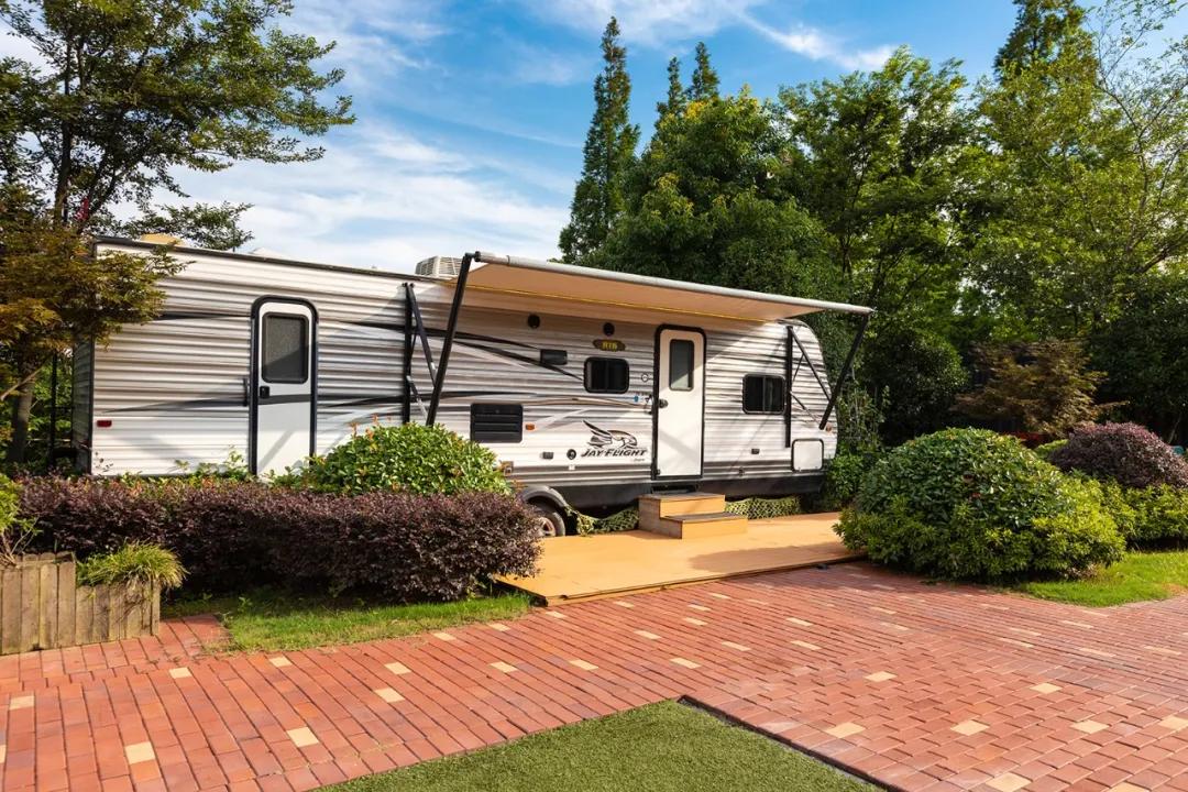 吸睛“鸟巢”上线！感受童话田园生活，来度假区这家露营地就对啦