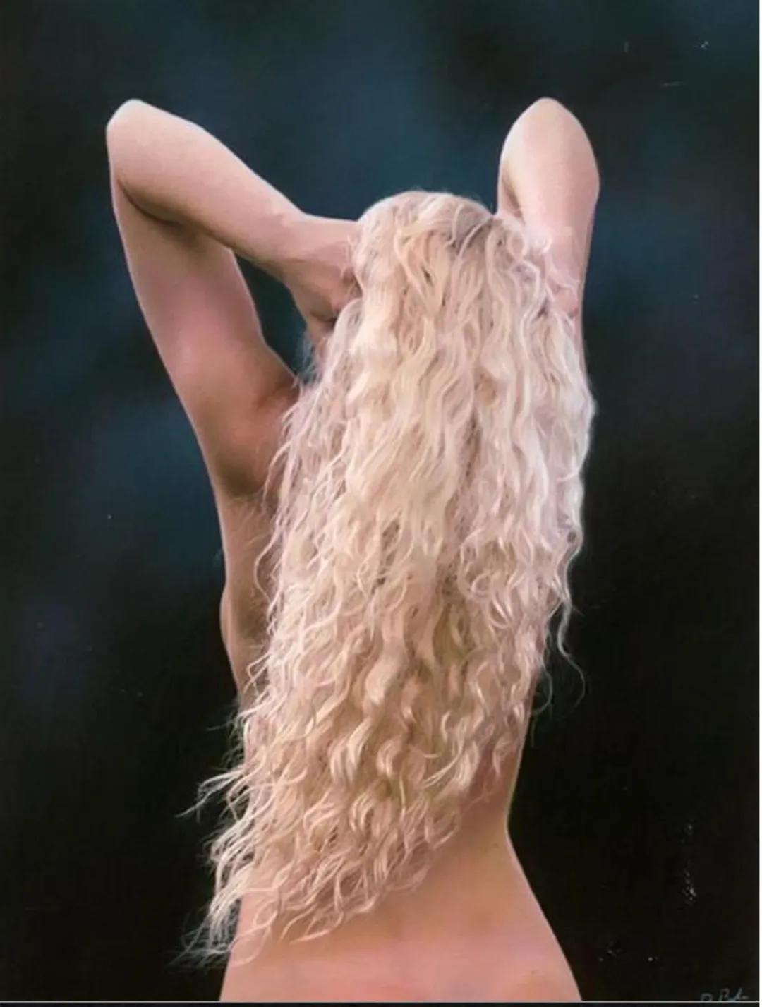 英国艺术家超写实人体油画作品，比照片还逼真