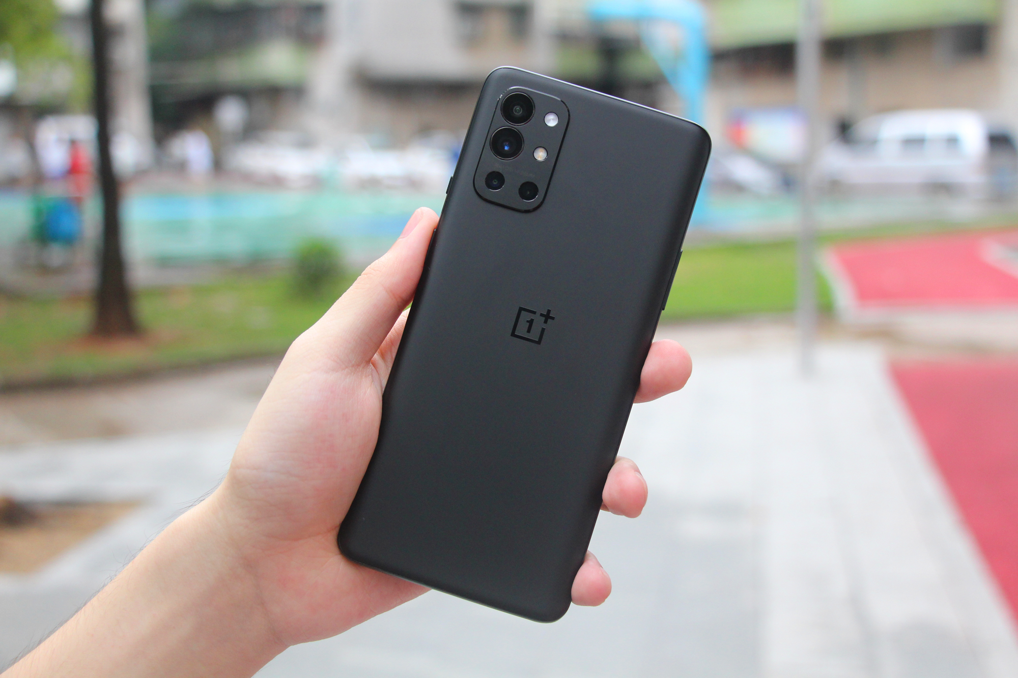 一加9r什么时候可以升级coloros13,高刷高色域全面屏