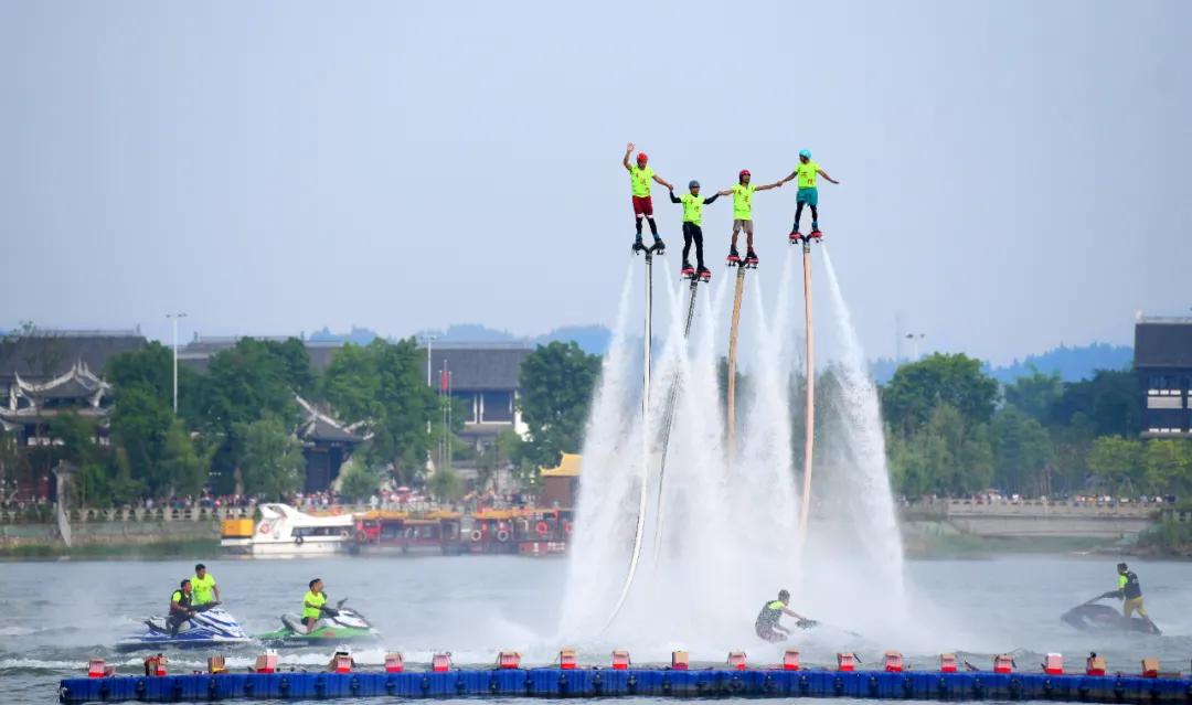 重庆最精彩划龙舟比赛,重庆的端午划龙舟比赛是几号