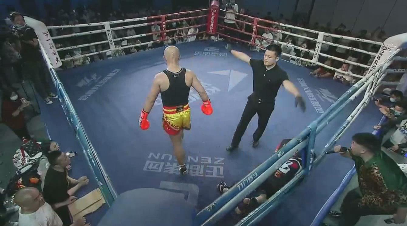 刘二狗被人打完整版,直播一龙对刘二狗