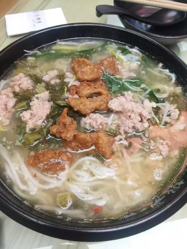 云南米线的花式吃法你试过几种,云南米线的正宗吃法