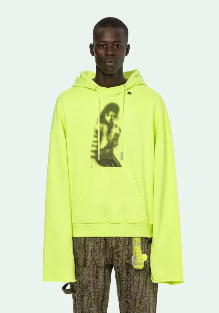 迈克尔杰克逊最具标志性装扮,迈克尔杰克逊奢华服饰