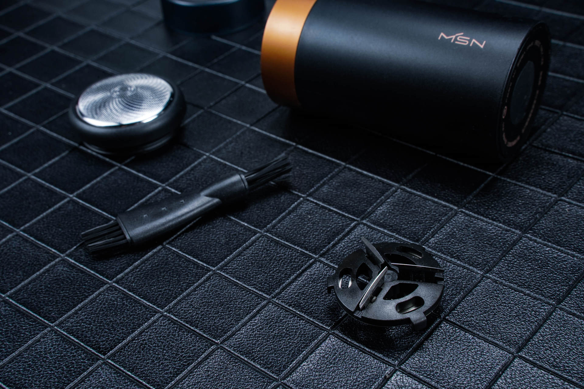 型男必备迷你剃须刀便携超长待机,型男必备小米剃须刀怎么选才超值