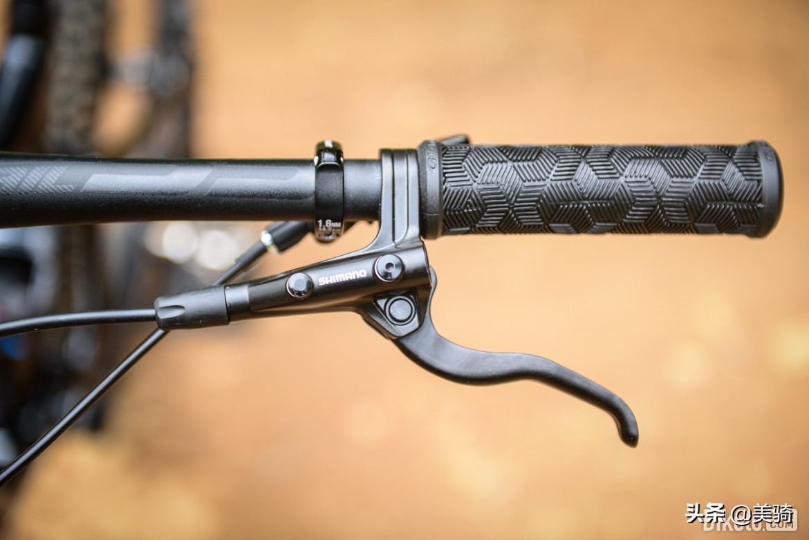 捷安特入门山地车测评,捷安特山地车公路车测评