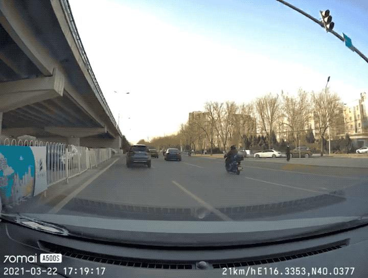 行车记录仪小米70迈a500s,小米70迈行车记录仪使用教程