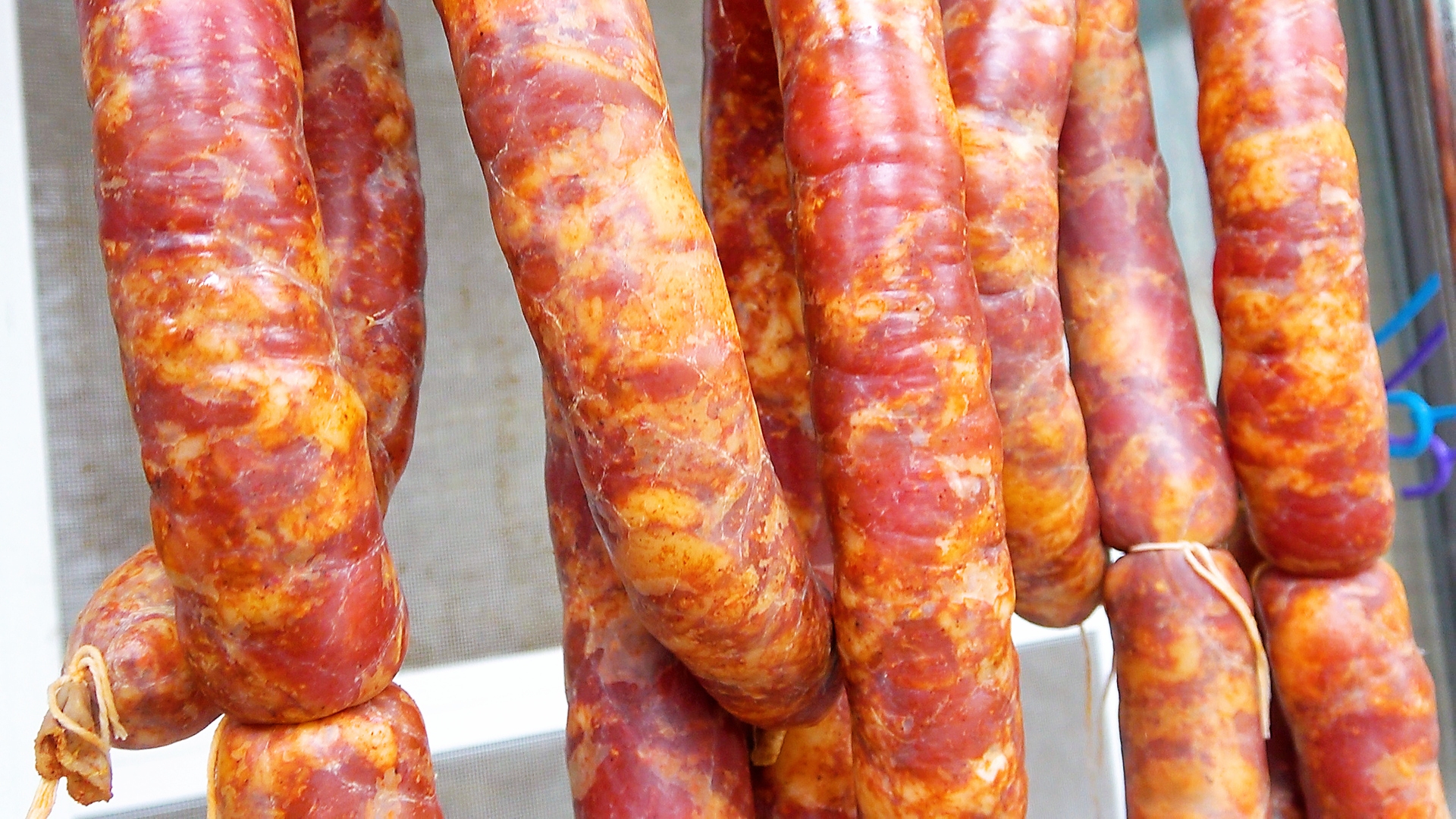 四川香肠怎么做才好吃？50年老配方告诉你，麻辣鲜香不发霉