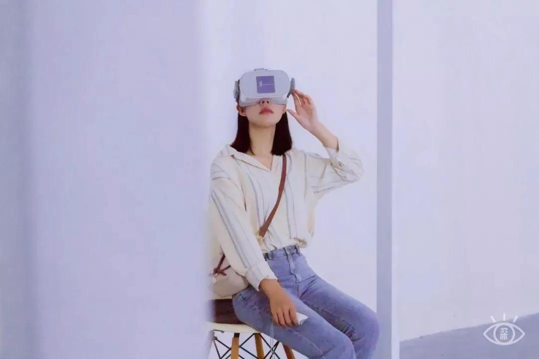 深圳翻身地铁成网红打卡地,深圳网红打卡地点富士康光明小镇