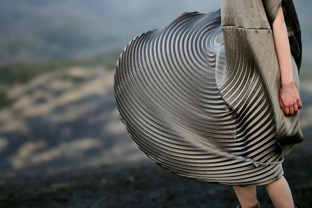 初入职场质感包包推荐,三宅一生包包属于什么档次的包包