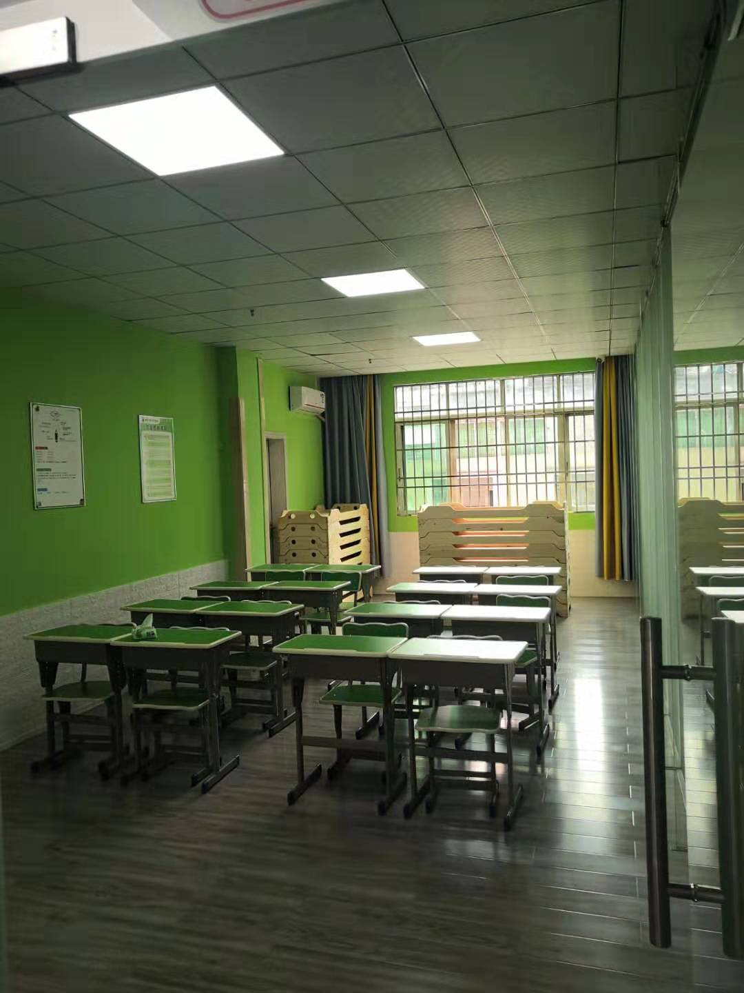 托管班真能帮助小孩学习吗,儿童托管班怎样收费