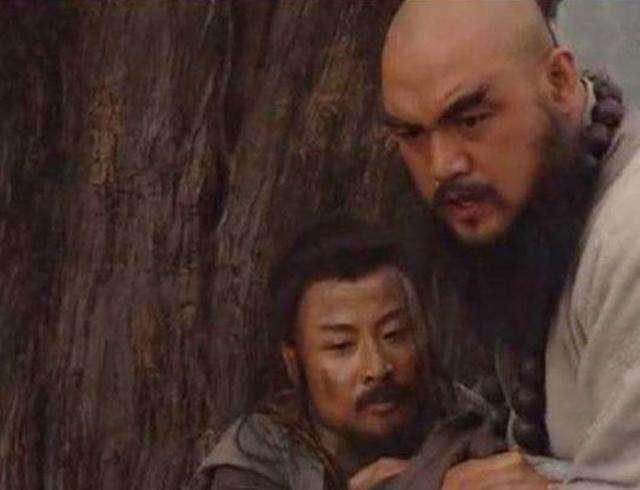 花和尚表现了鲁智深什么特征,花和尚鲁智深性格特点