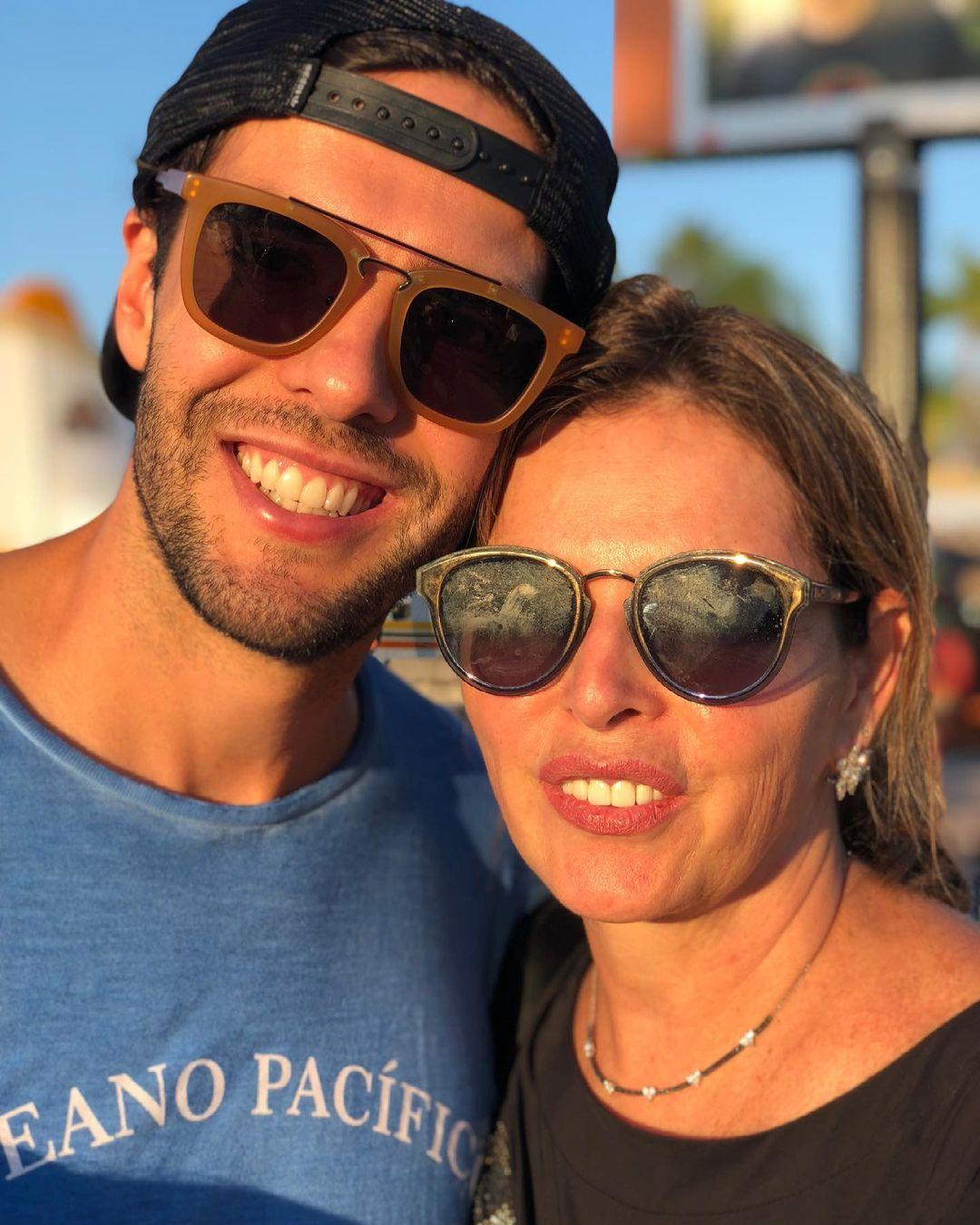 盘点足坛历史年少成名的足球球星,足球界的富二代