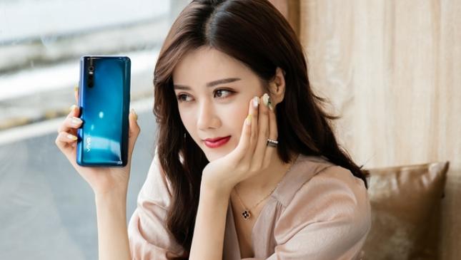 2020年手机运行内存选多大,手机12g运存和8g差距小白测评